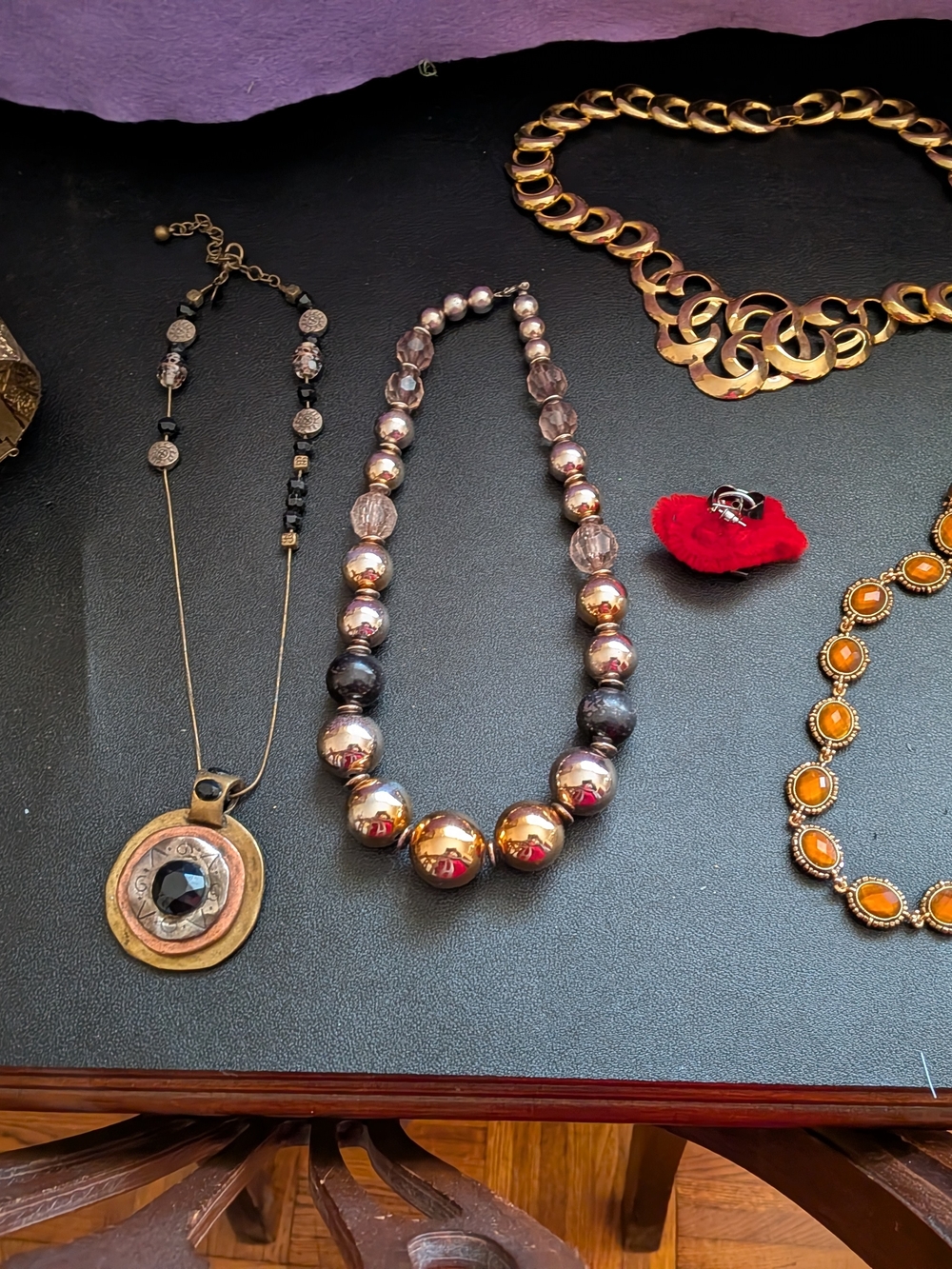 Reflective Metallic Bead Necklace in Rose Gold and Black